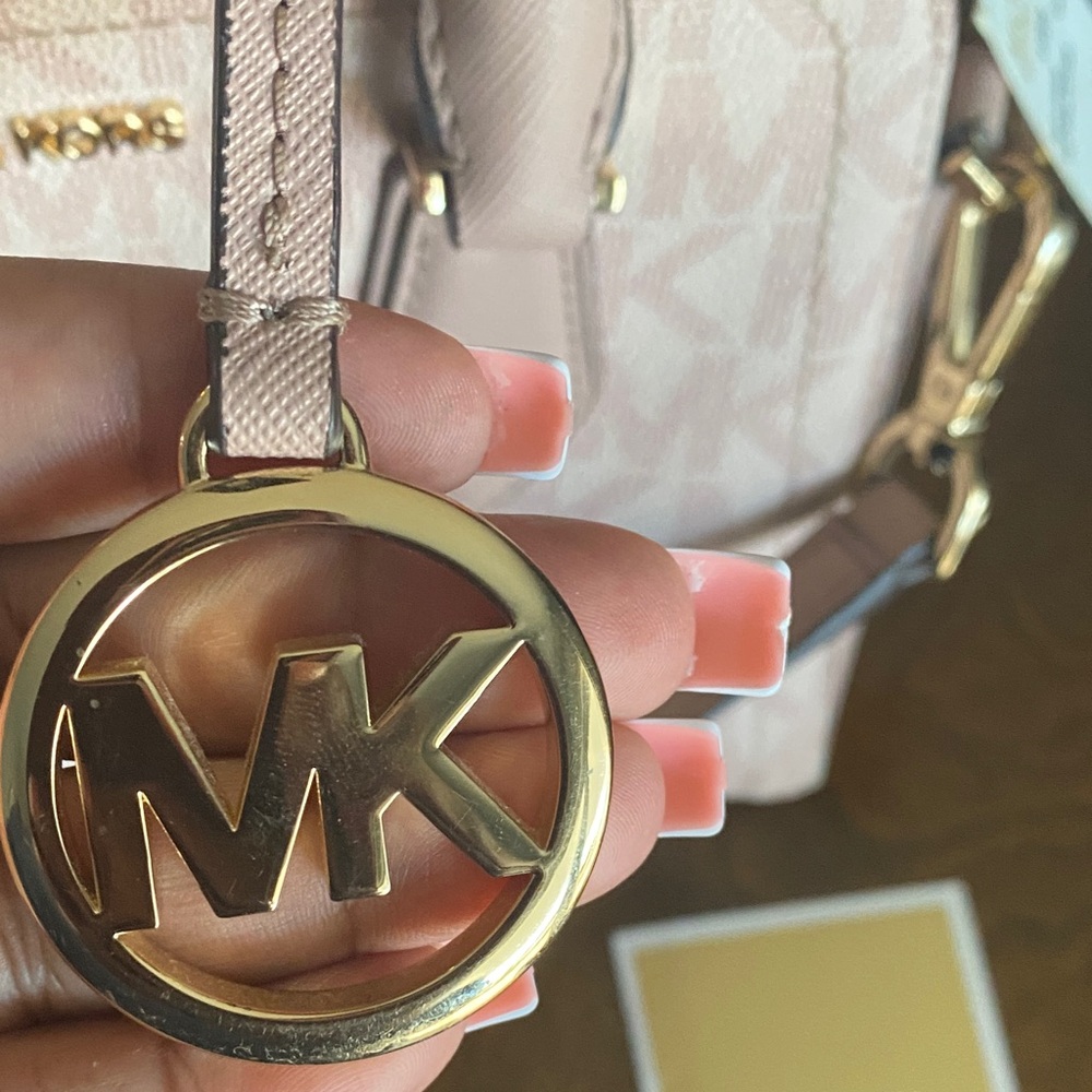 Michael Kors Blush Satchel - Picture 5 of 10